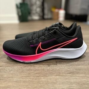 NIKE AIR ZOOM PEGASUS 38 'BLACK HYPER VIOLET' sz 12